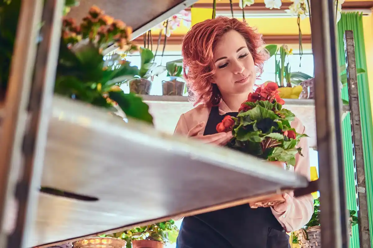 urban container gardening small balcony vegetables