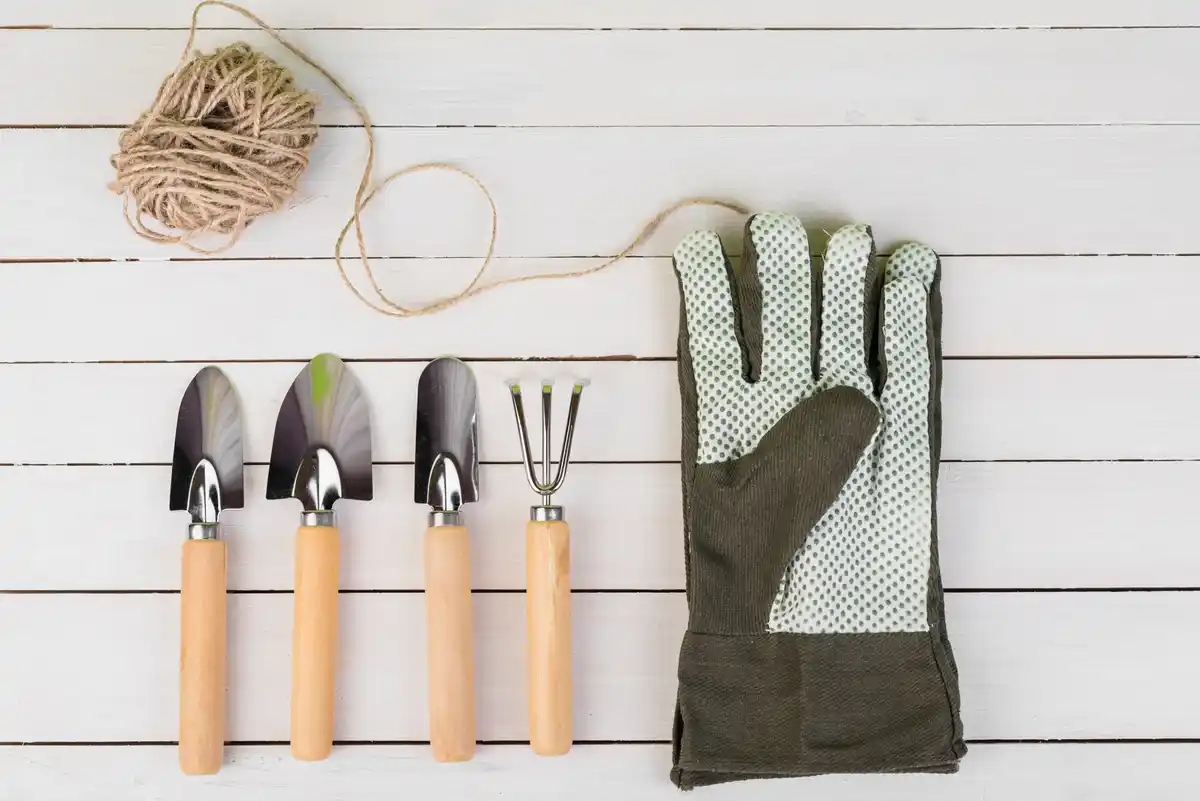 garden tools equipment Czech Republic
