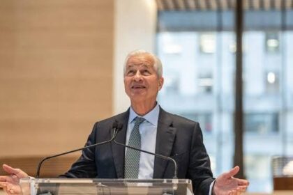 Jamie Dimon: Umělá inteligence může zlepšit náš život, ale vyžaduje regulaci
