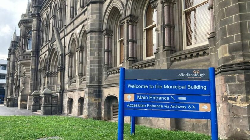 Politika umělé inteligence městské rady Middlesbrough: Zajištění odpovědnosti a transparentnosti