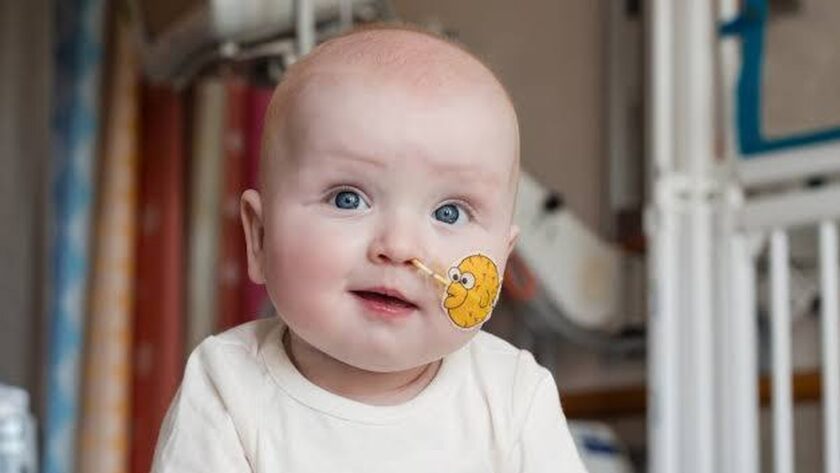 První dítě léčené personalizovanou genovou terapií a její vliv na vědu v roce 2025