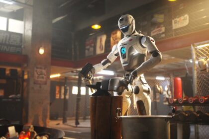 Robot T800: Humanoid s kung fu dovedením do průmyslové výroby