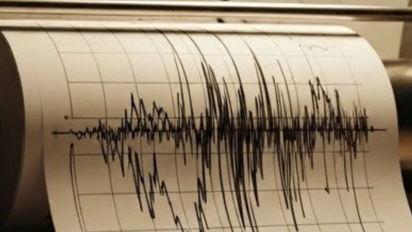 Seismická Aktivita v Ekvádoru: Dva Otřesy Půdy na Počátku Prosince 2025