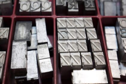 Záhadné chování olova v kvantové mechanice