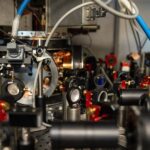 Kvantenexperiment překvapuje i fyziku: Jak skutečně proudí energie