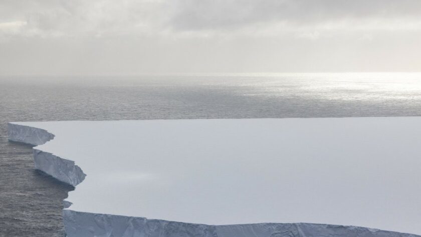 Vznikl bazén větší než Varšava. Konec rekordní ledovcové hory